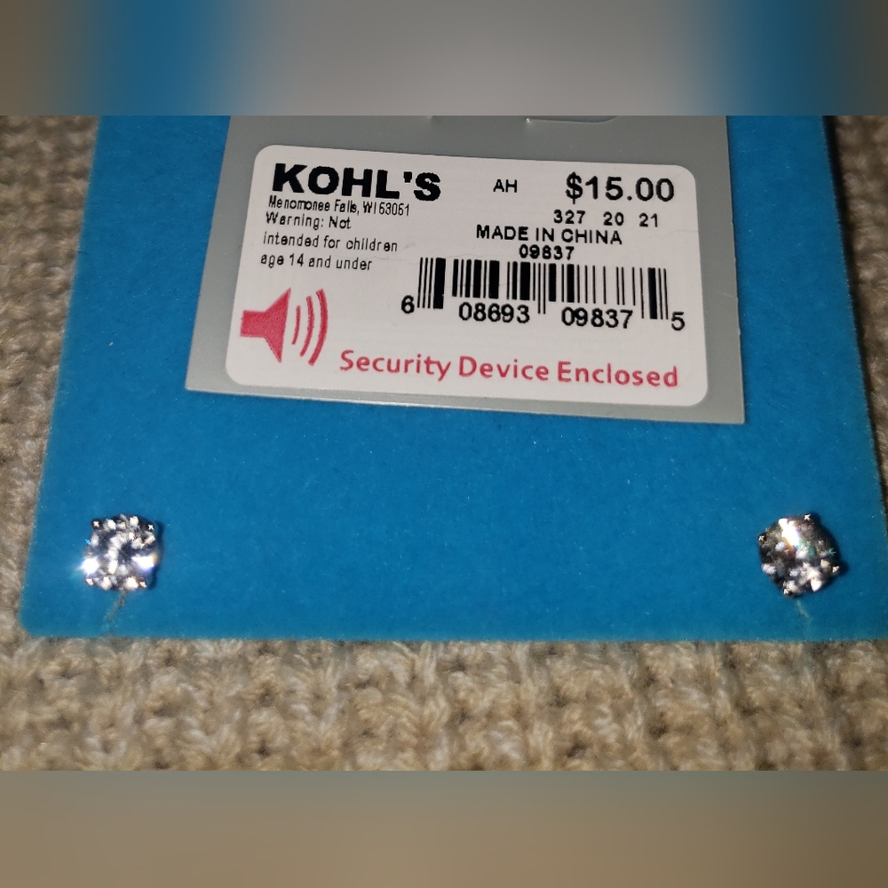 (2) cubic zirconia crystal earring sets - Picture 8 of 10